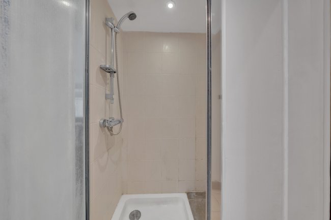 Flat 1a, 239 Earls Court Road, Earls Court, London, SW5 9AH 9