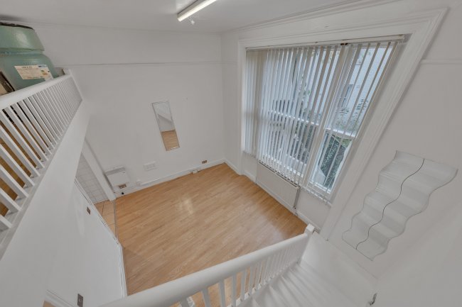 Flat 1a, 239 Earls Court Road, Earls Court, London, SW5 9AH 9