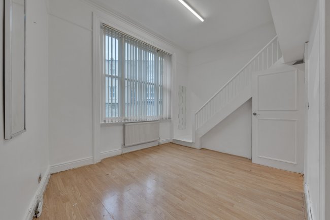 Flat 1a, 239 Earls Court Road, Earls Court, London, SW5 9AH 9
