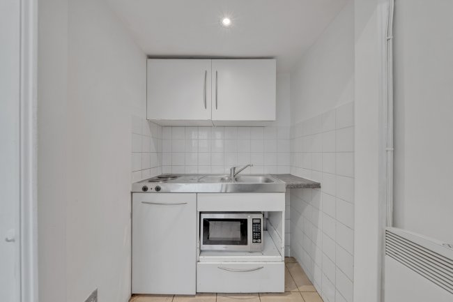 Flat 1a, 239 Earls Court Road, Earls Court, London, SW5 9AH 9