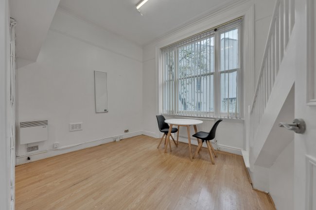 Flat 1a, 239 Earls Court Road, Earls Court, London, SW5 9AH 9