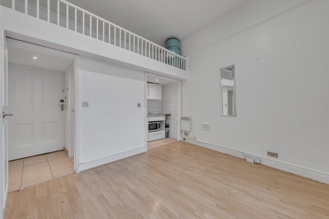 Flat 1a, 239 Earls Court Road, Earls Court, London, SW5 9AH 9
