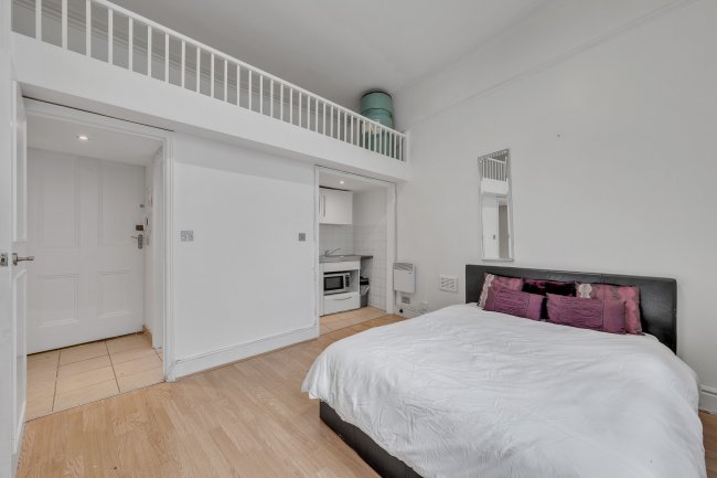 Flat 1a, 239 Earls Court Road, Earls Court, London, SW5 9AH 9