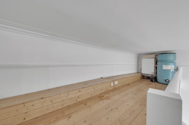 Flat 1a, 239 Earls Court Road, Earls Court, London, SW5 9AH 9