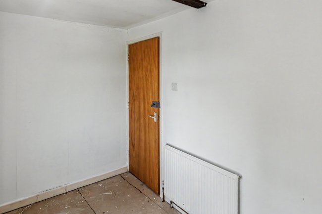 23 The Causeway, Chippenham, Wiltshire, SN15 3DB 9