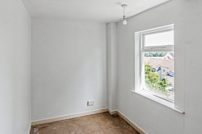23 The Causeway, Chippenham, Wiltshire, SN15 3DB 9