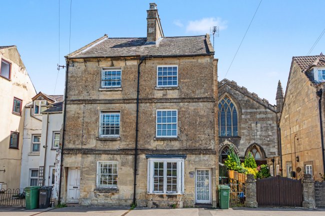 23 The Causeway, Chippenham, Wiltshire, SN15 3DB 9