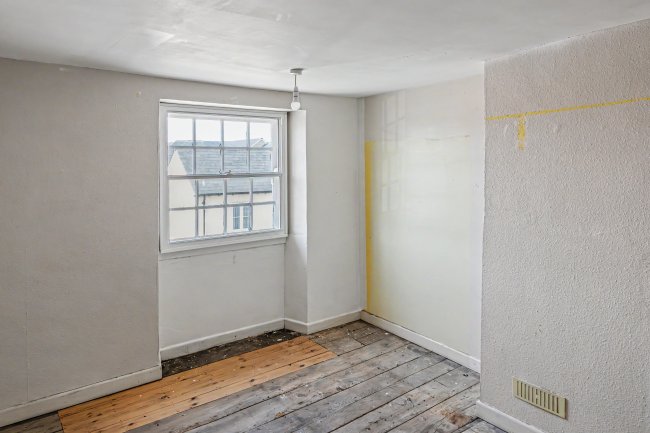 23 The Causeway, Chippenham, Wiltshire, SN15 3DB 9