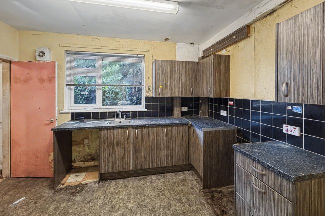 91 Chatsworth Road, Stretford M32 9QD 3