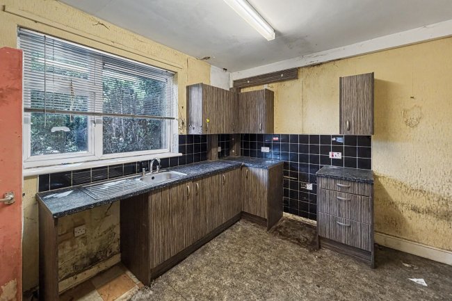 91 Chatsworth Road, Stretford M32 9QD 3