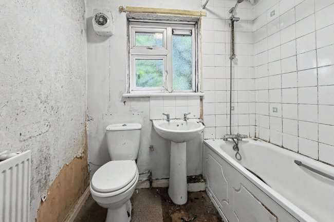 91 Chatsworth Road, Stretford M32 9QD 3