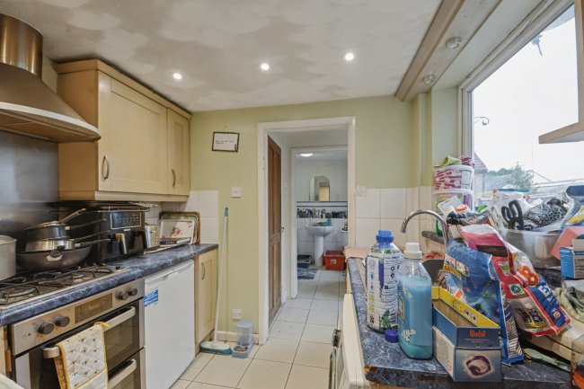 15 Ely Road, Littleport, Ely, Cambridgeshire, CB6 1HG 9