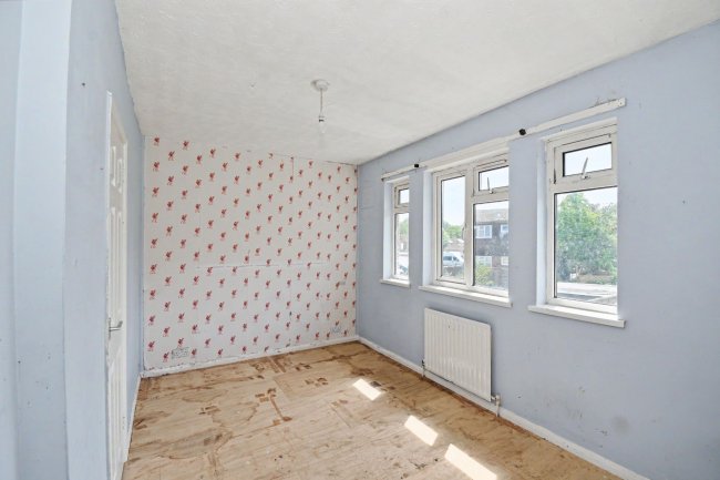 7 Lipscombe Rise, Alton, GU34 2HR 1
