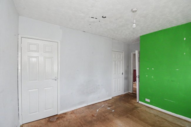 7 Lipscombe Rise, Alton, GU34 2HR 1