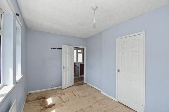 7 Lipscombe Rise, Alton, GU34 2HR 1