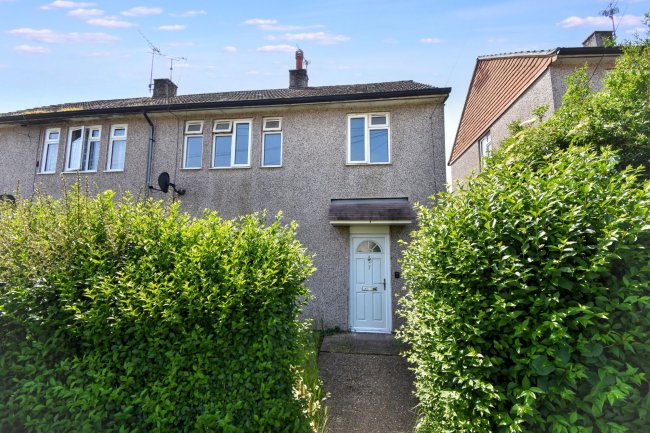 7 Lipscombe Rise, Alton, GU34 2HR 1