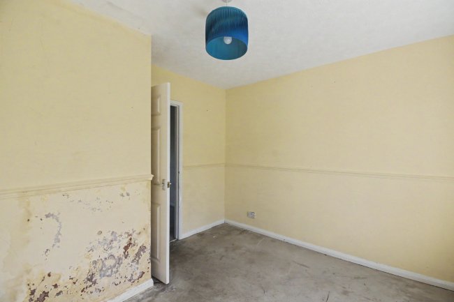 7 Lipscombe Rise, Alton, GU34 2HR 1