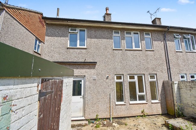 7 Lipscombe Rise, Alton, GU34 2HR 1