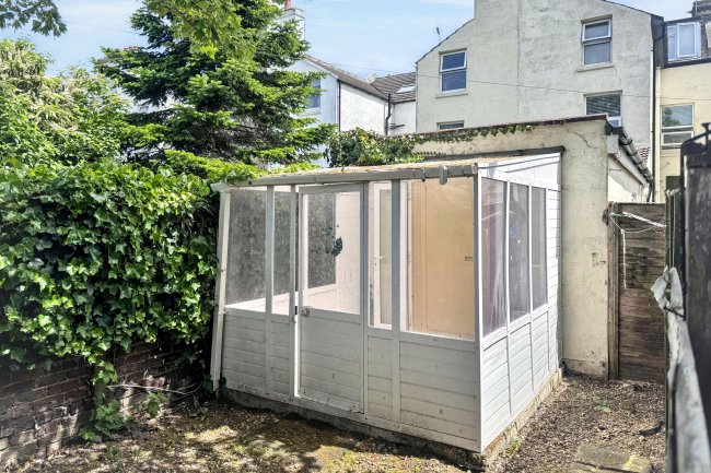 Flat 2, 65 Bayford Road, Littlehampton, BN17 5HN 3