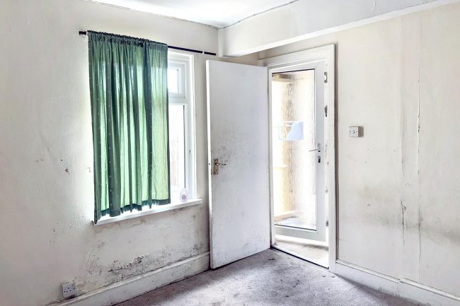 Flat 2, 65 Bayford Road, Littlehampton, BN17 5HN 3