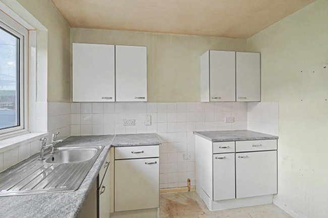 40 Broadwey Close, Weymouth, DT3 5PH 9