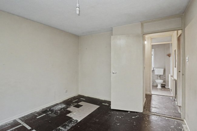 40 Broadwey Close, Weymouth, DT3 5PH 9