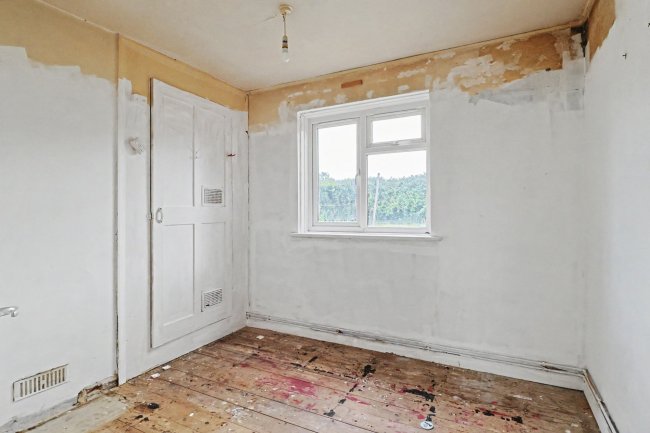39 & 39A Hereford Road, Weymouth DT4 0QB 6