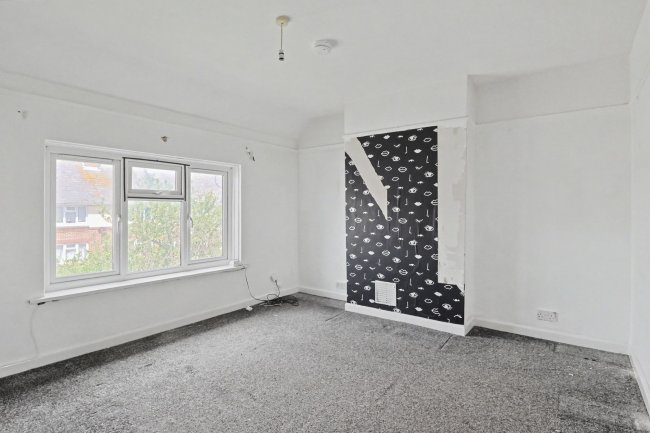 39 & 39A Hereford Road, Weymouth DT4 0QB 6