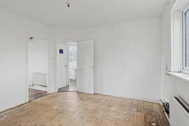 39 & 39A Hereford Road, Weymouth DT4 0QB 6