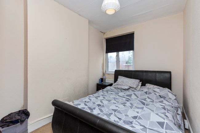 21 Swakeleys Road, Ickenham, Uxbridge UB10 8DF 5