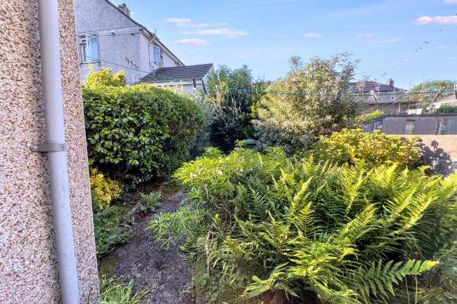 14 Trezela Road, Penzance, Cornwall, TR18 2RU 2