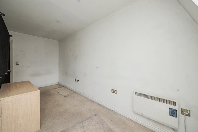Flat 5, Lapidge House, 5 Coombe Road, Kingston upon Thames, Surrey, KT2 7AB 8