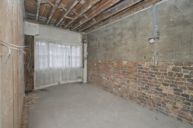 39 Eaton Mews South, Belgravia, London, SW1W 9HR 7