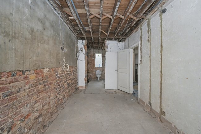 39 Eaton Mews South, Belgravia, London, SW1W 9HR 7