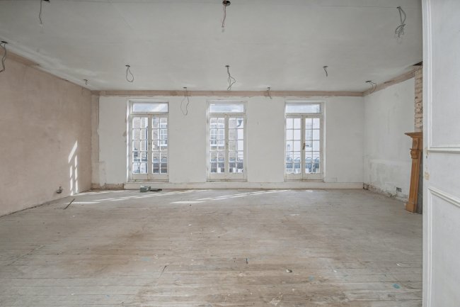 39 Eaton Mews South, Belgravia, London, SW1W 9HR 7