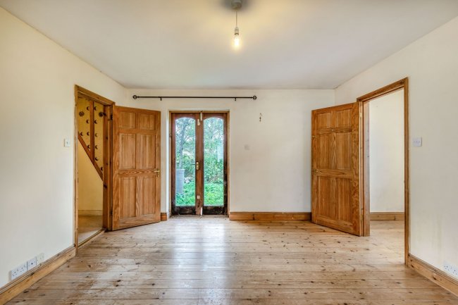Willows Cottage, Cheesemans Green Lane, Ashford TN25 7HY 1