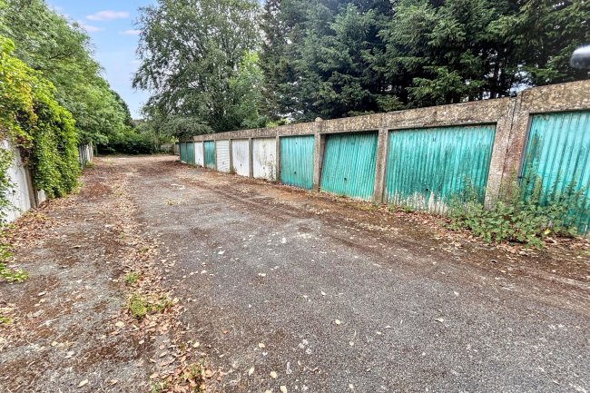 Garages 2-49, Shawley Crescent, Tattenham Corner, Epsom, Surrey, KT18 5PQ 7