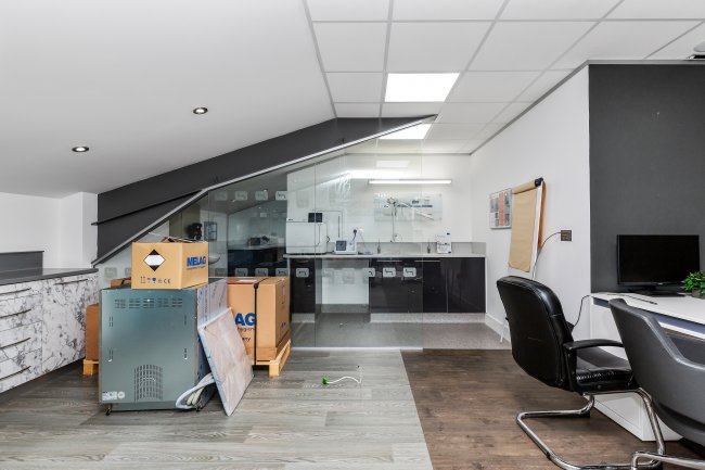 1 Graylands Gateway, Langhurst Wood Road, Graylands, Horsham RH12 4QD 8