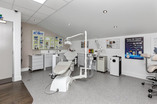 1 Graylands Gateway, Langhurst Wood Road, Graylands, Horsham RH12 4QD 8