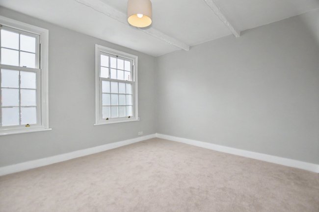 4 Cheltenham Road, Nunhead, London, SE15 3AQ 6