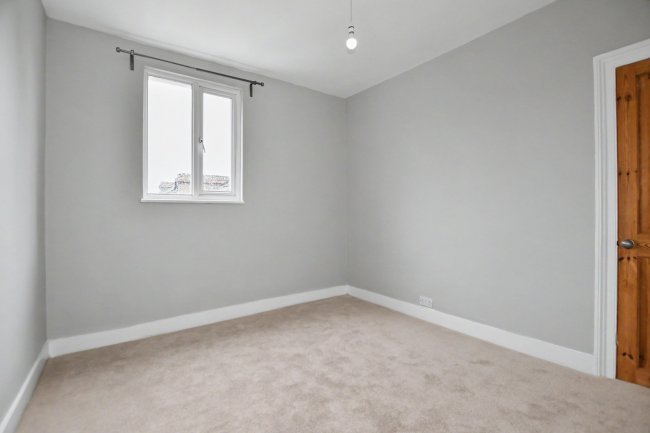 4 Cheltenham Road, Nunhead, London, SE15 3AQ 6