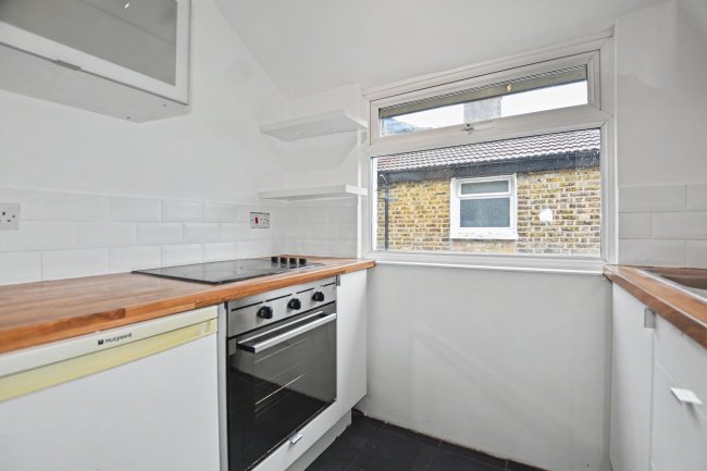4 Cheltenham Road, Nunhead, London, SE15 3AQ 6
