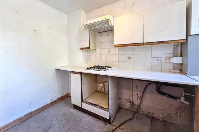 85 St. Johns Lane, Bedminster, Bristol, BS3 5AB 7