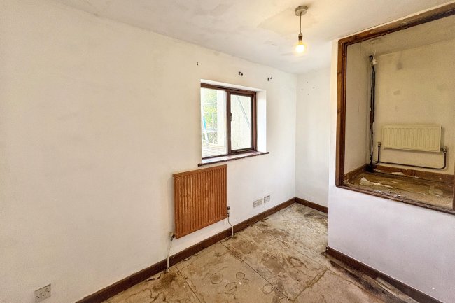 85 St. Johns Lane, Bedminster, Bristol, BS3 5AB 7