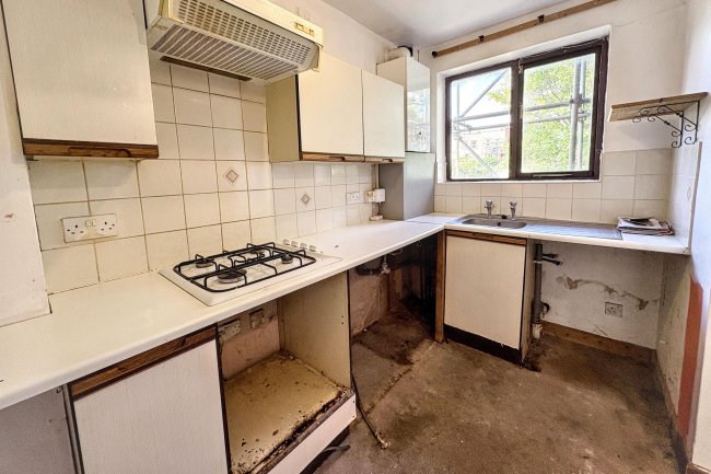 85 St. Johns Lane, Bedminster, Bristol, BS3 5AB 7