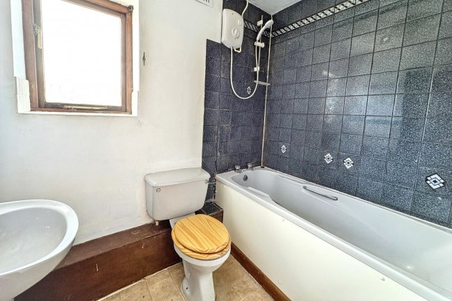 85 St. Johns Lane, Bedminster, Bristol, BS3 5AB 7