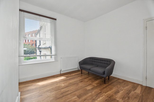 22B Melbourne Grove, East Dulwich, London SE22 8QZ 8