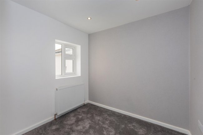 20 Emlyn Buildings, Brocas Street, Eton SL4 6BP 5