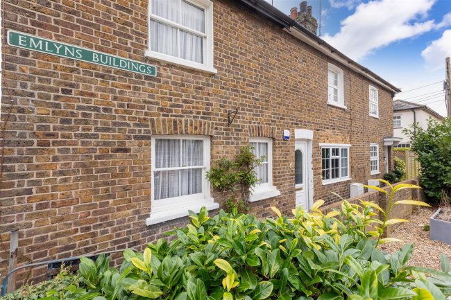 20 Emlyn Buildings, Brocas Street, Eton SL4 6BP 5