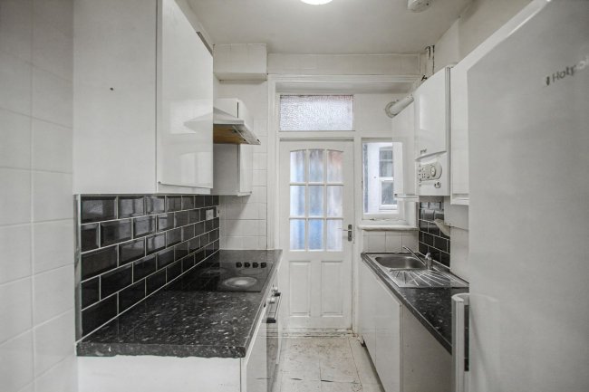 96A Ballards Lane, Finchley, London N3 2DL 2